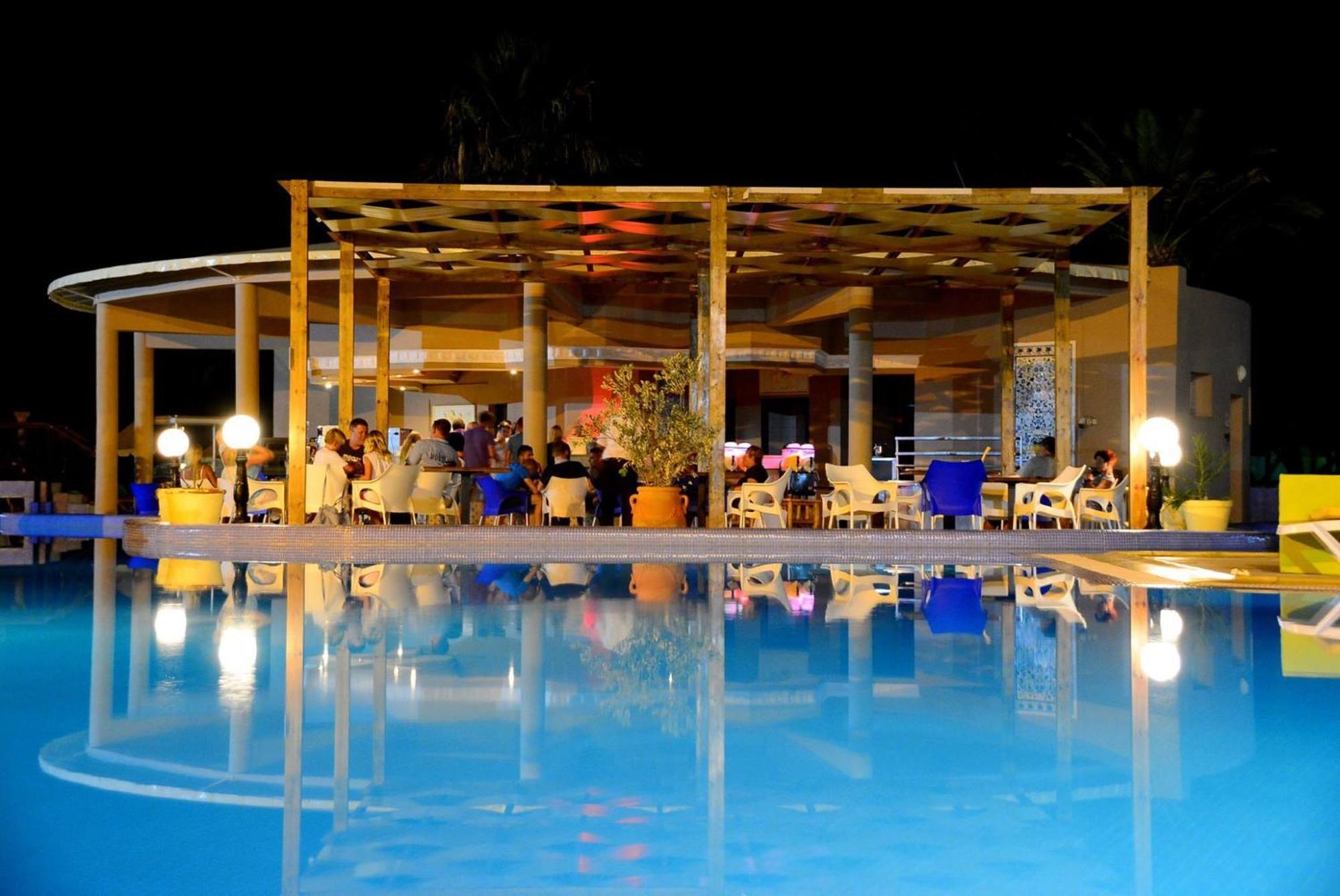 Royal Lido Resort & Spa เนเบิล ภายนอก รูปภาพ